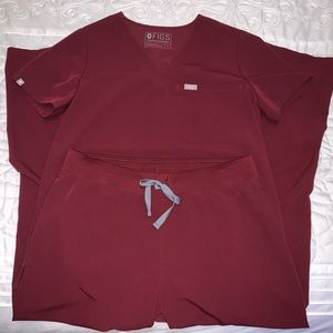 Women’s Burgundy Figs Set Size Medium
